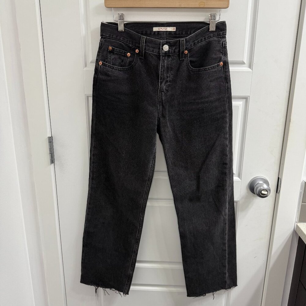 Levi low pro straight size‎ 25 High rise black